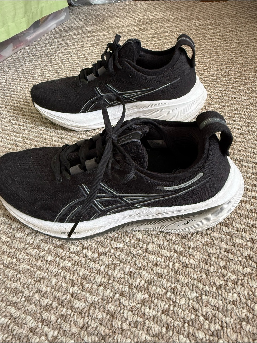 Asics Gel Nimbus Black & White Knit Running Shoes. Size 9.